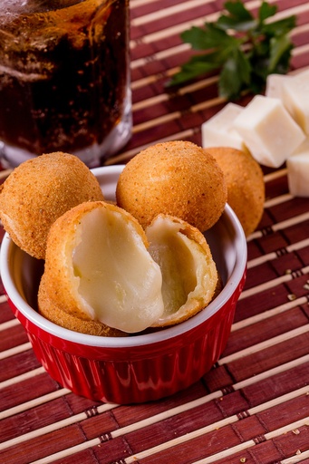 Bolinha de Queijo 30g x 25 pcs - Ja Frita e Congelada 